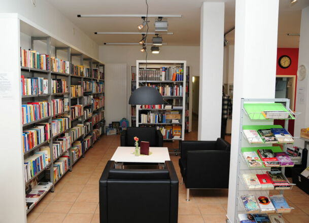 Buchcafe Gleis 1 © Chiemsee-Alpenland Tourismus