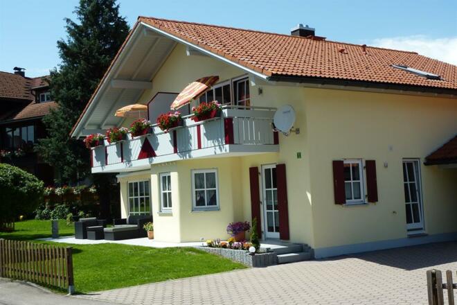 Die beiden Fewos liegen im 1. Stock