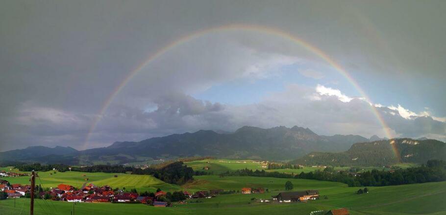 Inmitten der Allgäuer Gipfel - Aussicht vom Haus