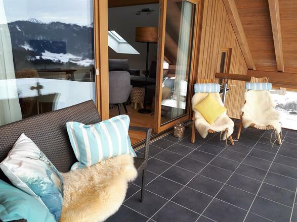 Relaxen auf dem großen Balkon