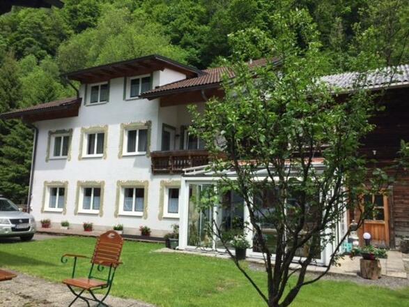 Gästehaus mit Wintergarten