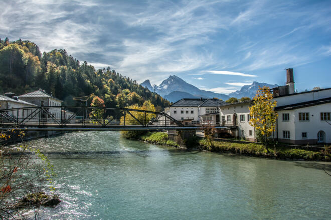 Die Berchtesgadener Ache am Salzbergwerk Berchtesgaden