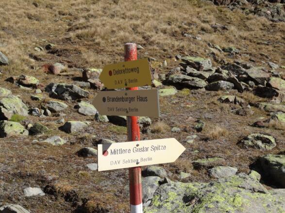 Wegweiser Guslarspitze