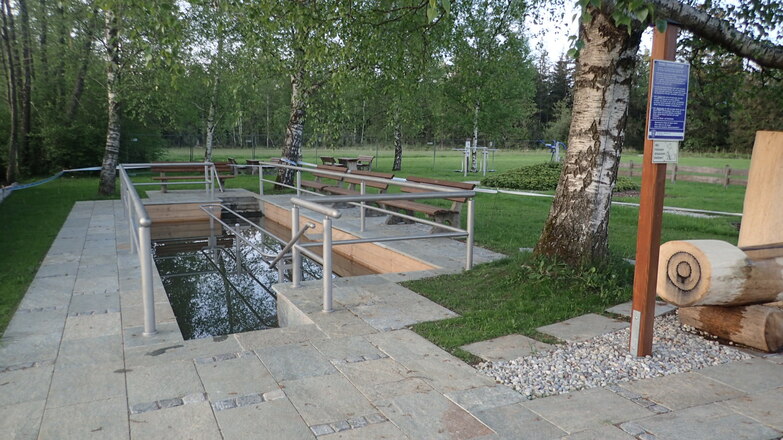 Wassertretbecken in Rottau