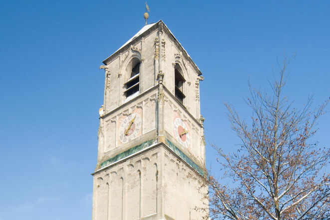 Kirchturm der Pfarrkirche St. Jakobus d.Ä.