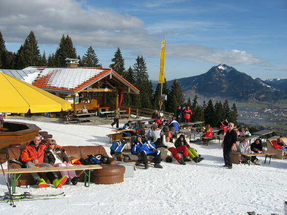 ofterschwang_hochbichlhuette_sonnenskilauf_2