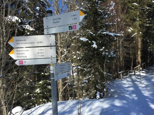 Auf den Karolinenweg Richtung Schwende