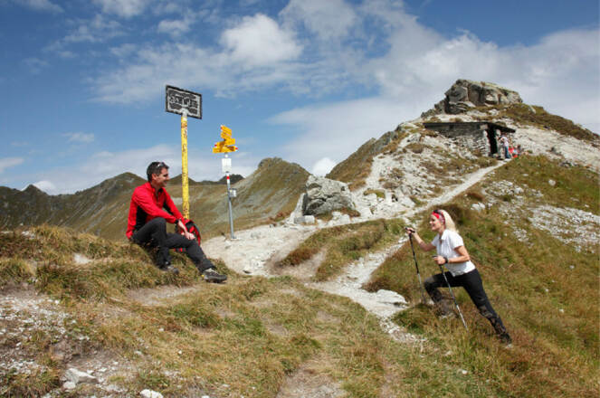 Am St. Antönier Joch - Grenzpunkt zur Schweiz