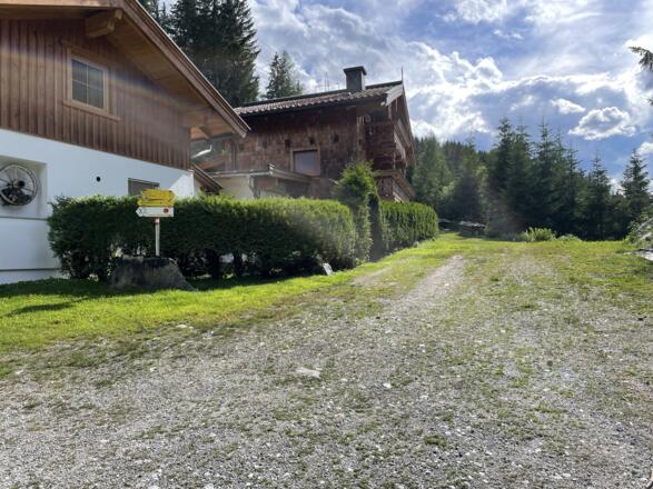 Abzweigung auf die alte Rodelbahn beim Franzinger
