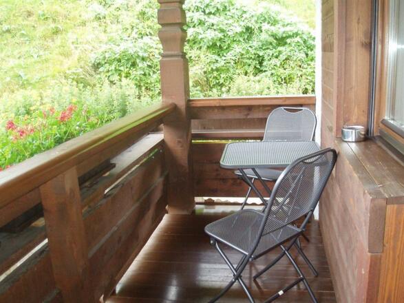 Balkon mit Blick auf die Bergwelt