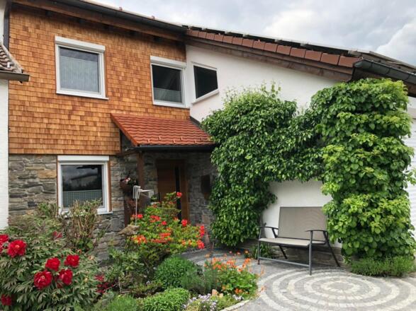 Hausansicht Frontseite Komplett