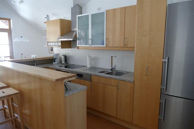 Küchenzeile mit Theke