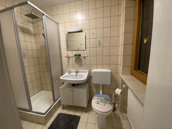 9bb05c33-8242-43e2-a522-e3c7a5064237