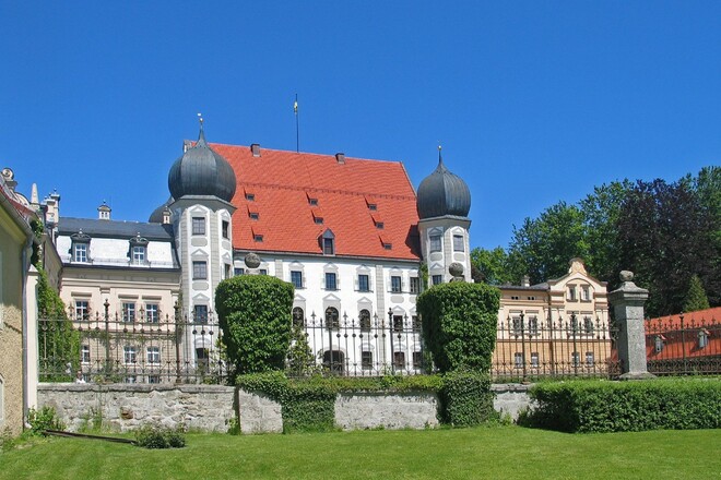 Schloss Maxlrain