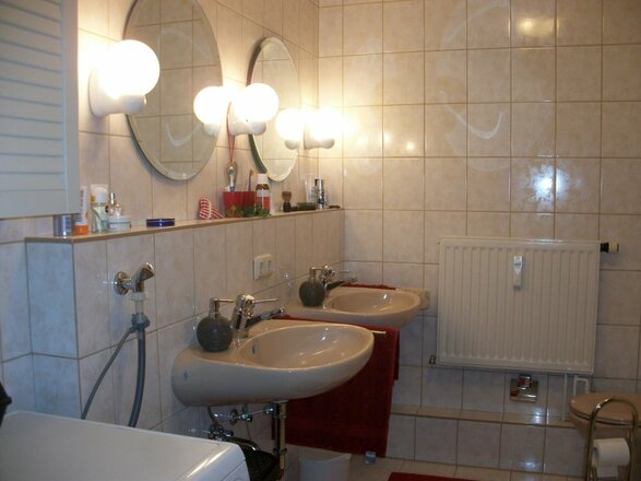 Großzügiges Badezimmer