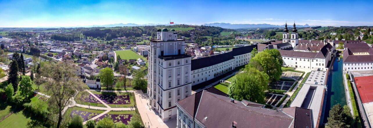 Stiftsansicht Panorama Stift Kremsmünster