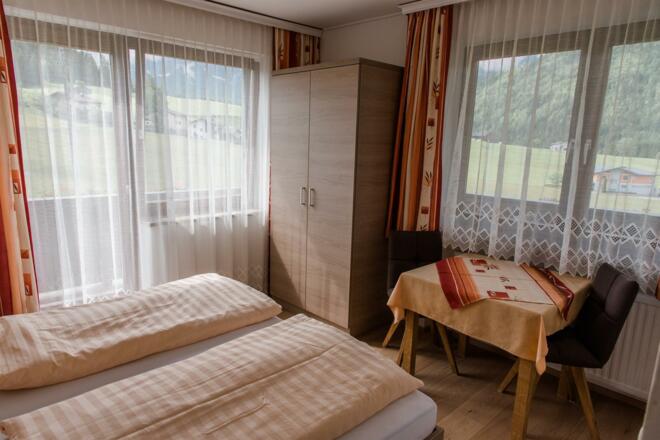 Zimmer WG Breitstein