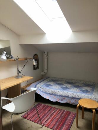 Schlafzimmer mit Einzelbett