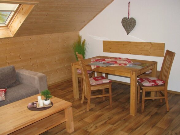 Esstisch Ferienwohnung Falkenstein
