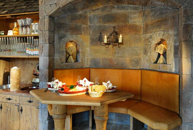 Bauernladen Ecktisch