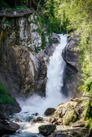 Wasserfall in der Groppensteinschlucht