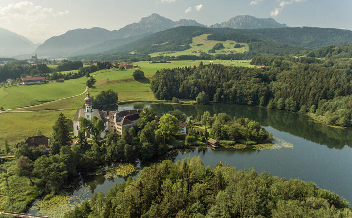 Höglwörth: Die Perle des Berchtesgadener Rupertiwinkels