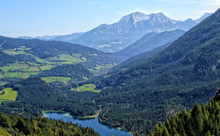 Blick von der Halsalm auf den Hintersee
