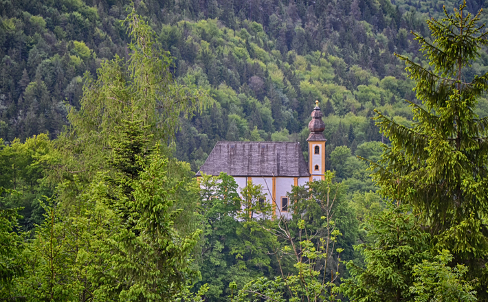 Blick zur Pankrazkirche