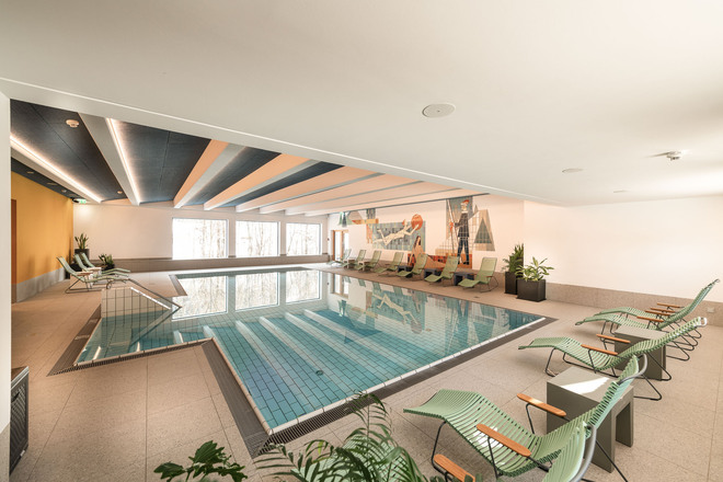 Indoor Pool mit 12,5 m - Ideal fürs Training