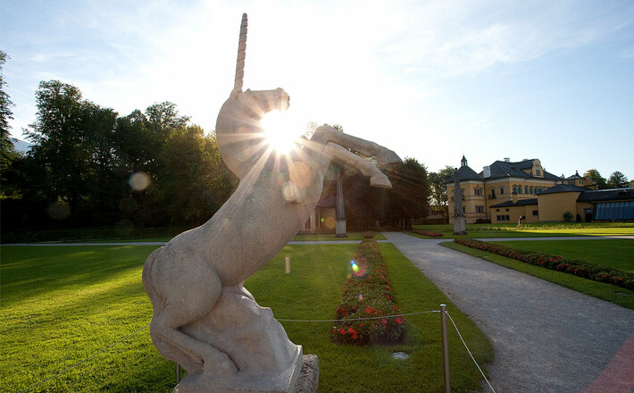 Einhorn Statue am Schloss Hellbrunn