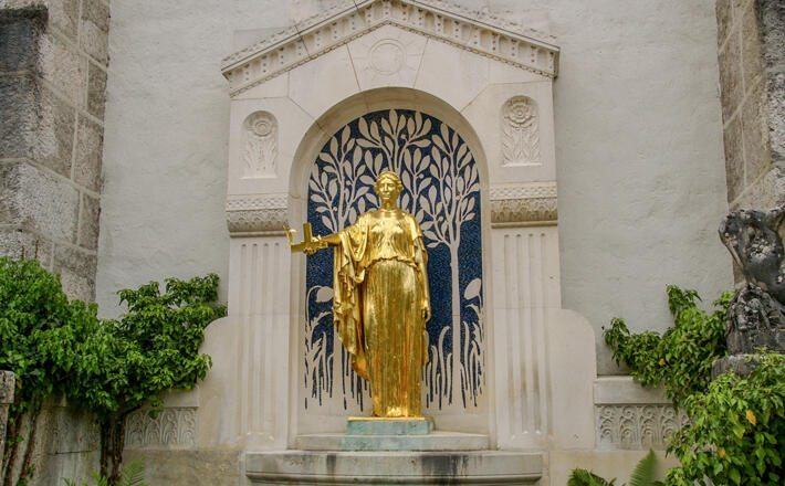 Statue an St. Zeno