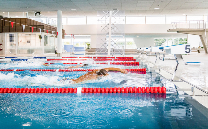 6 Bahnen mit jeweils 25 m Länge