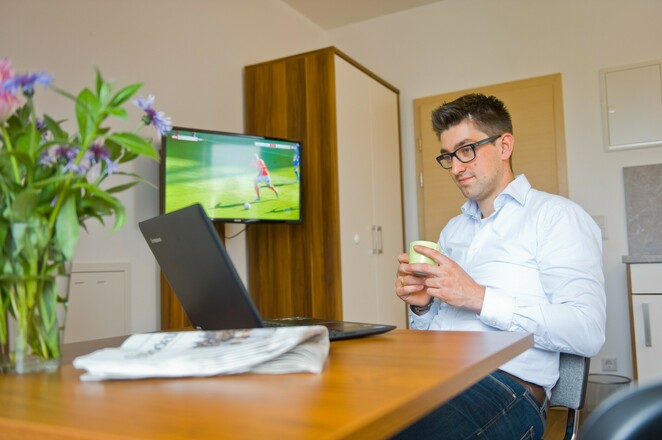 Apartment mit Küche und pay-TV gratis