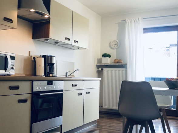 Küche mit Essbereich