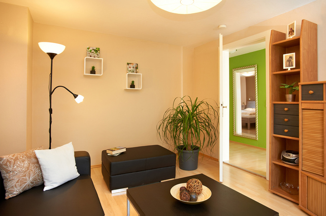 Ferienwohnung No2 - Wohnzimmer mit Blick in die Wohnung