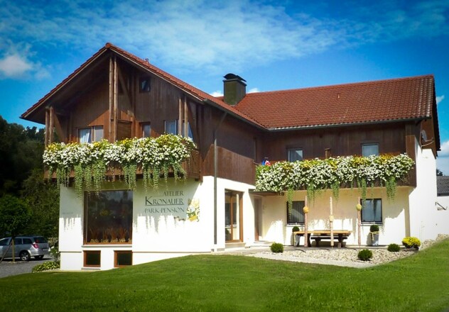 Atelier & Park-Pension Kronauer Hausansicht