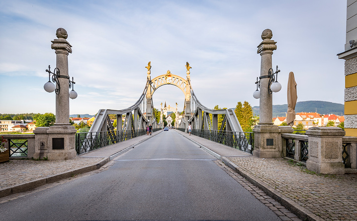 Die Länderbrücke über die Salzach