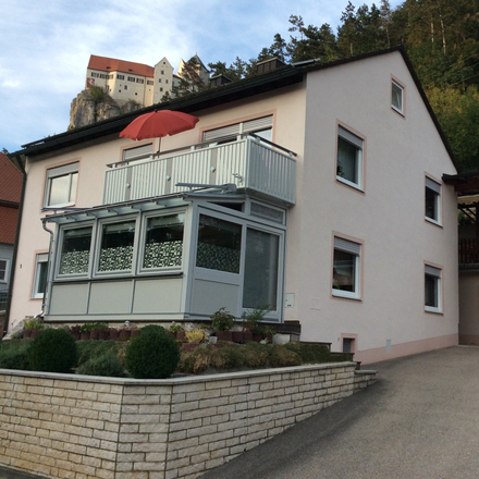 Ferienwohnung im 1. Stock mit Balkon