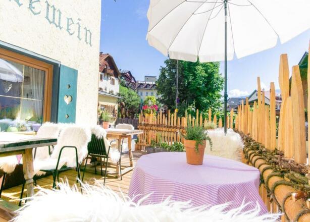 Gasthof Jenewein Terrasse
