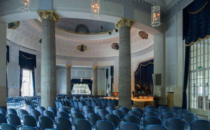 In der Konzertrotunde