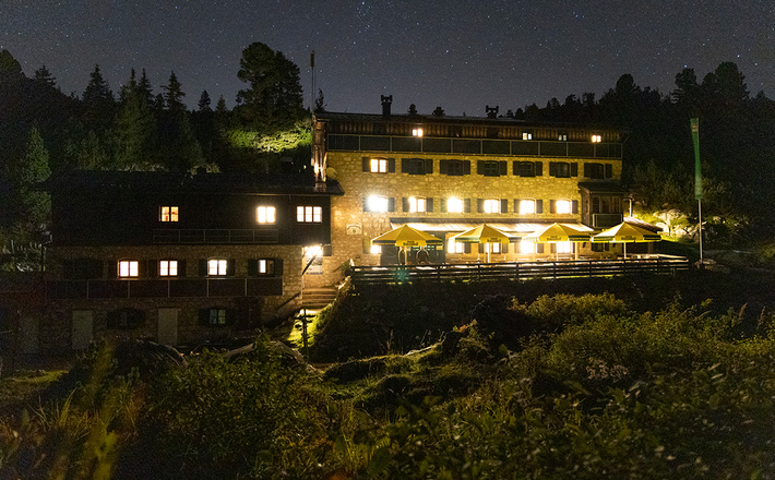 Nachts an Neuen Traunsteiner Hütte