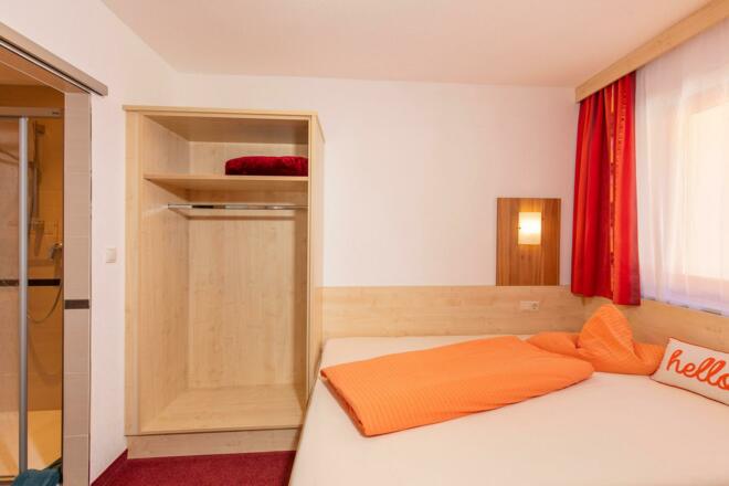 Schlafzimmer APP B
