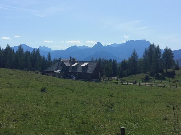 Schüttbauernalm mit Panorama