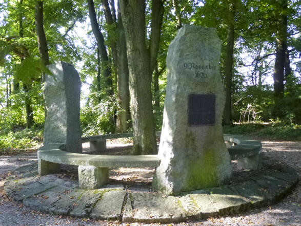 Bauernkriegsdenkmal Emlinger Holz. Z06