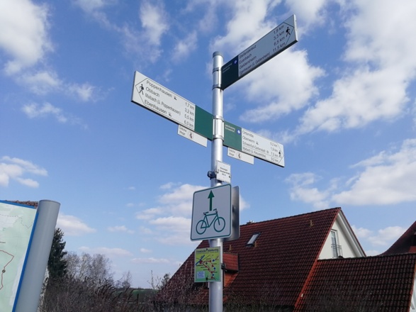 Kronungen - Wegekreuz