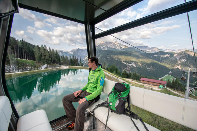 Blick aus der Jennerbahn Gondel zum Speicherteich