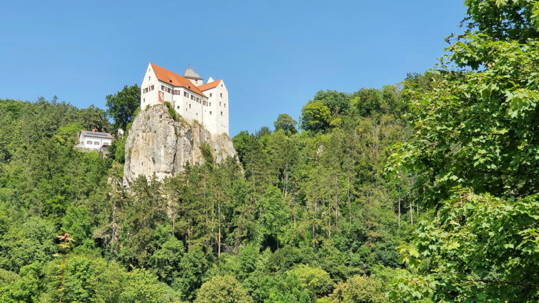 Blick auf Burg Prunn von Einthal aus