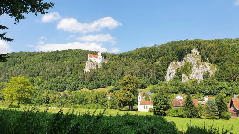 Blick auf Burg Prunn von Einthal aus