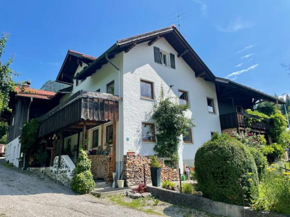 Titelbild - Hausansicht 2