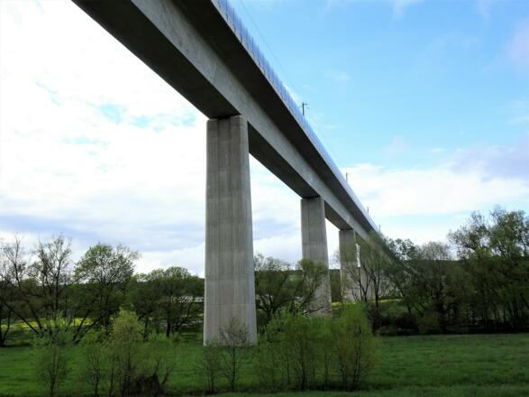 Rundweg Gr 7 ICE-Hügel und Niederfüllbach_Brücke unten